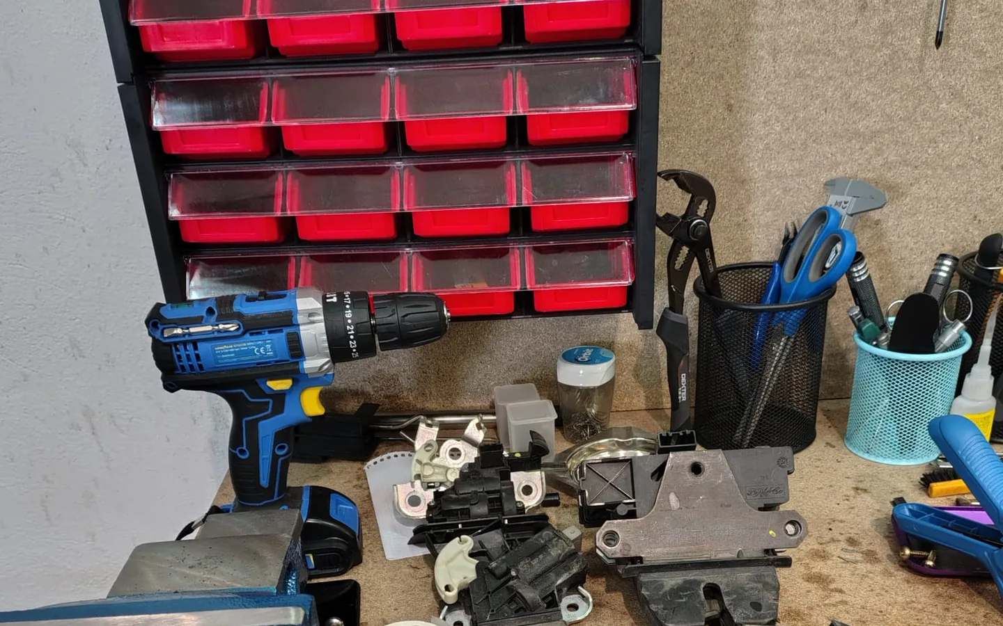 Banco de reparación de cerraduras de puerta y actuadores de automóvil